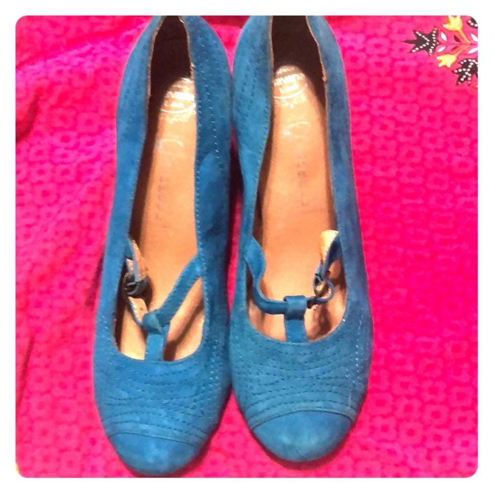 Turquoise blue